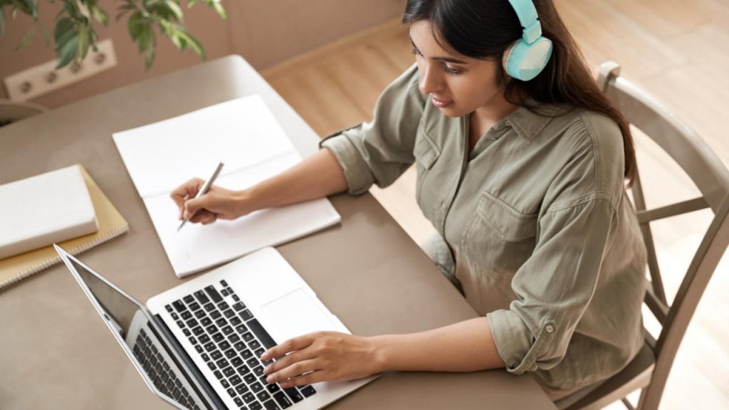 How Coursera is Revolutionizing Skill Development in the Digital Age
